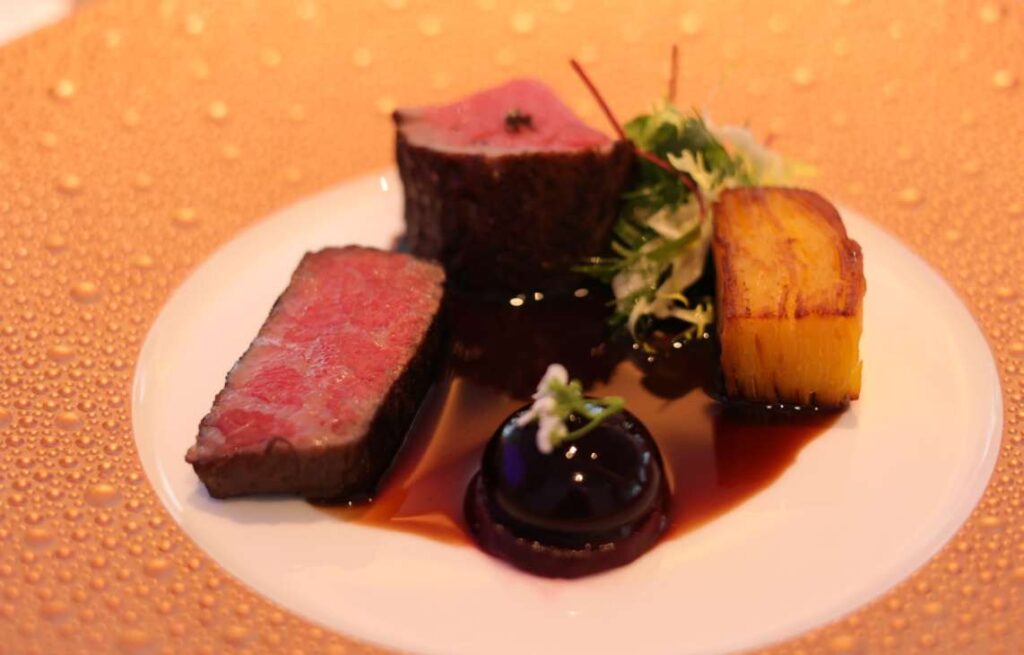 越前福牛＆三ツ星若狭牛スペシャルコース in Aujus