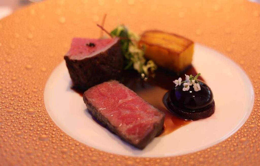 越前福牛サーロインの炭火焼き