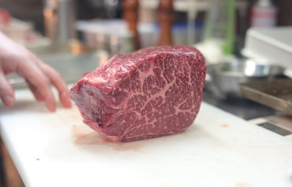 BRASSERIE L’ajitto 越前福牛